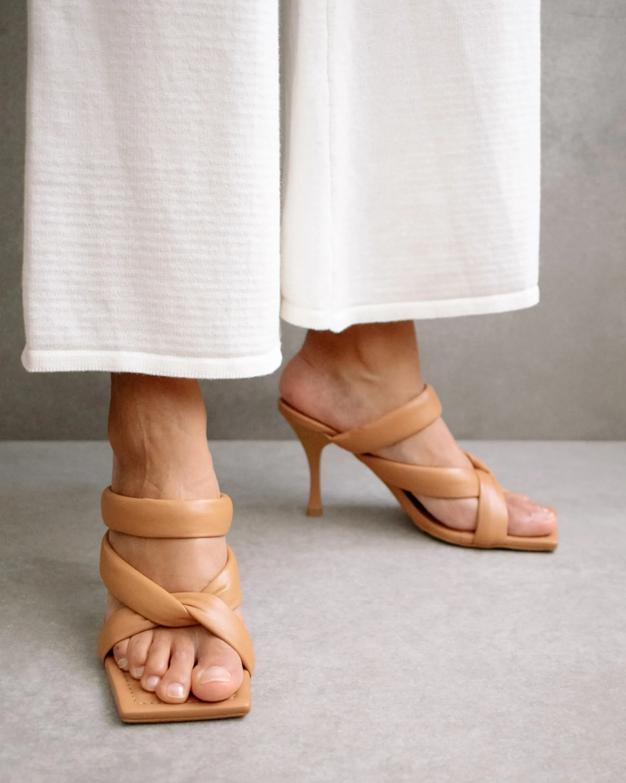 Amaretto - Sandalias De Piel Marrones