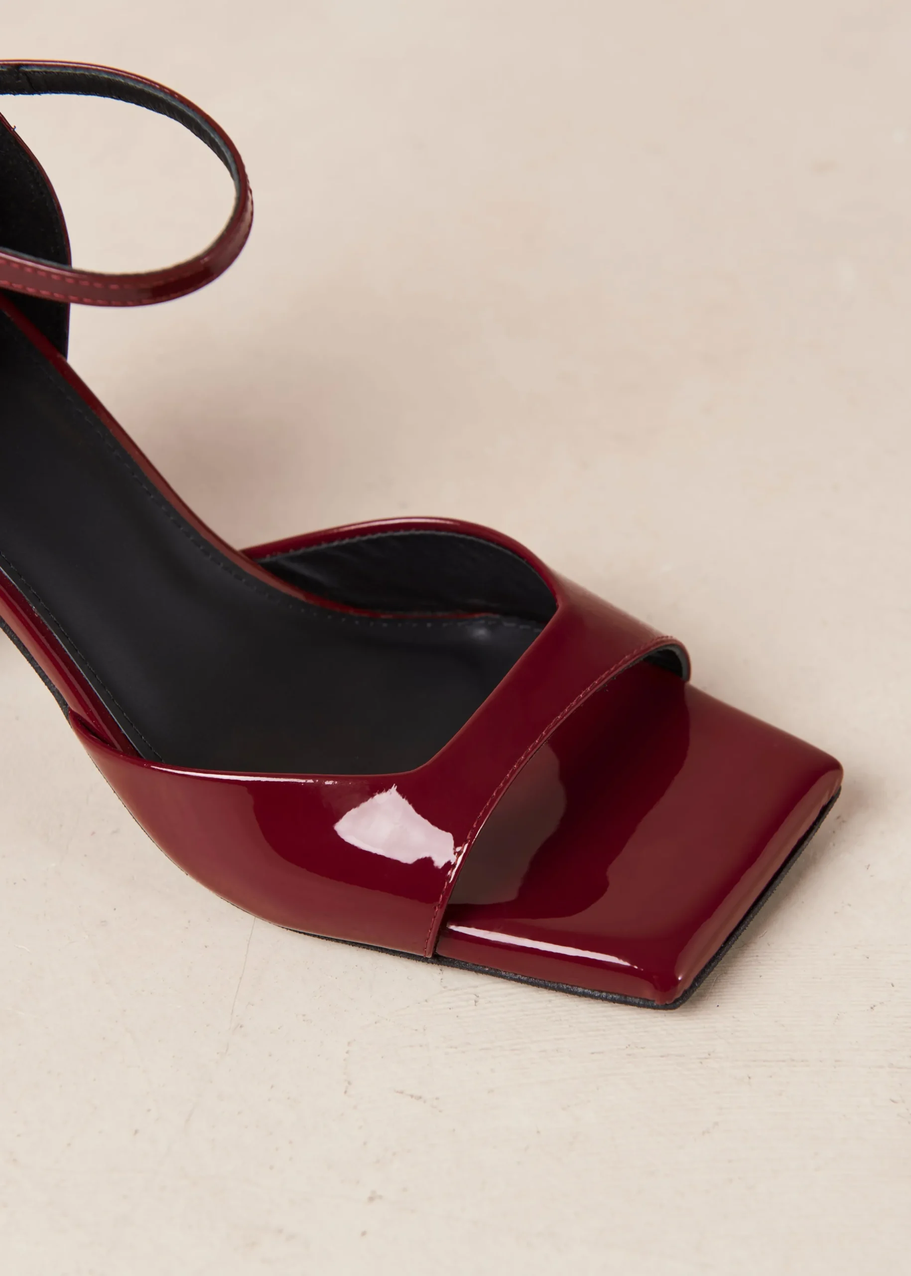 Argil - Tacones Anchos De Charol Rojo