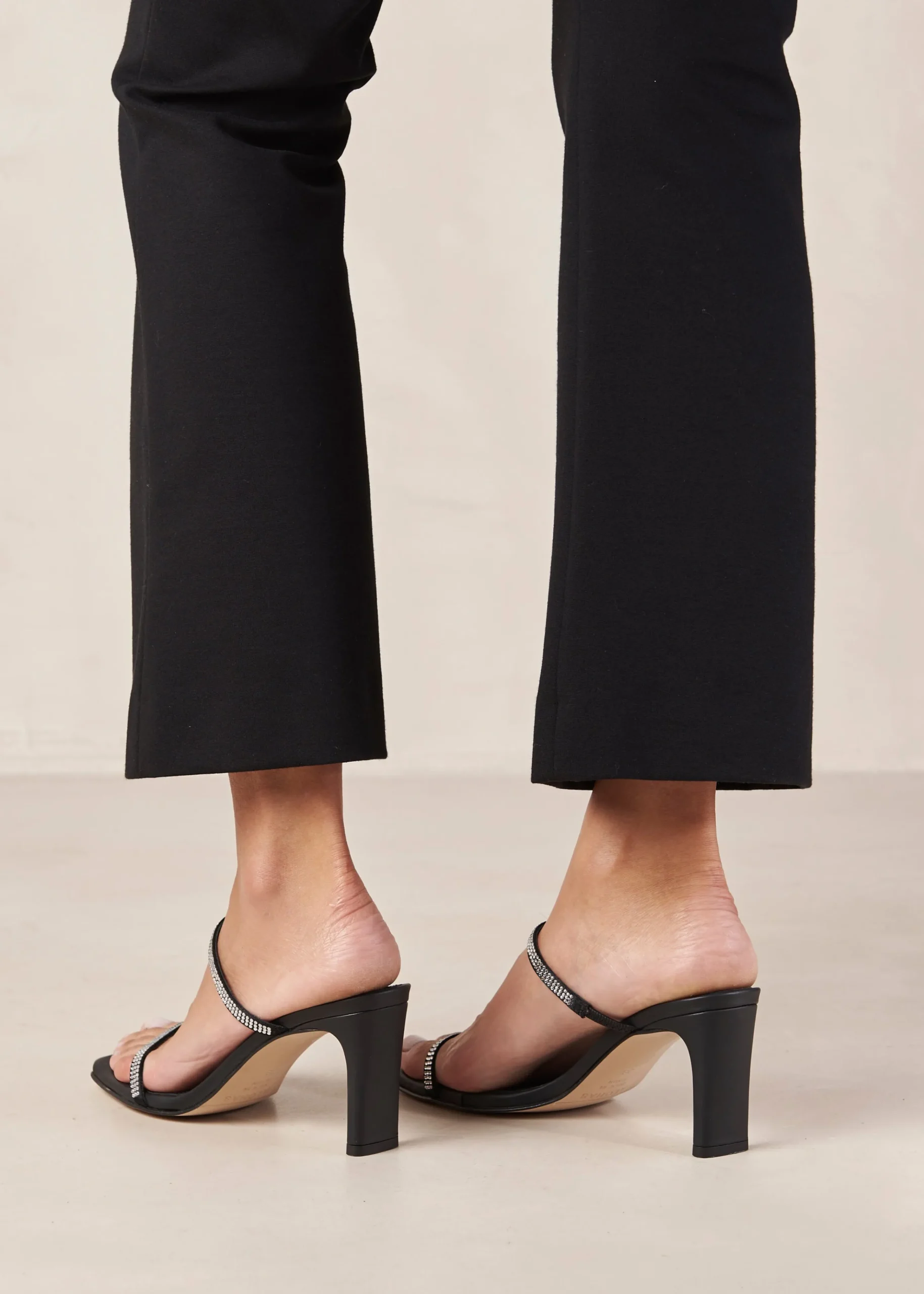 Cannes Glow - Sandalias Negras De Piel Con Cristales