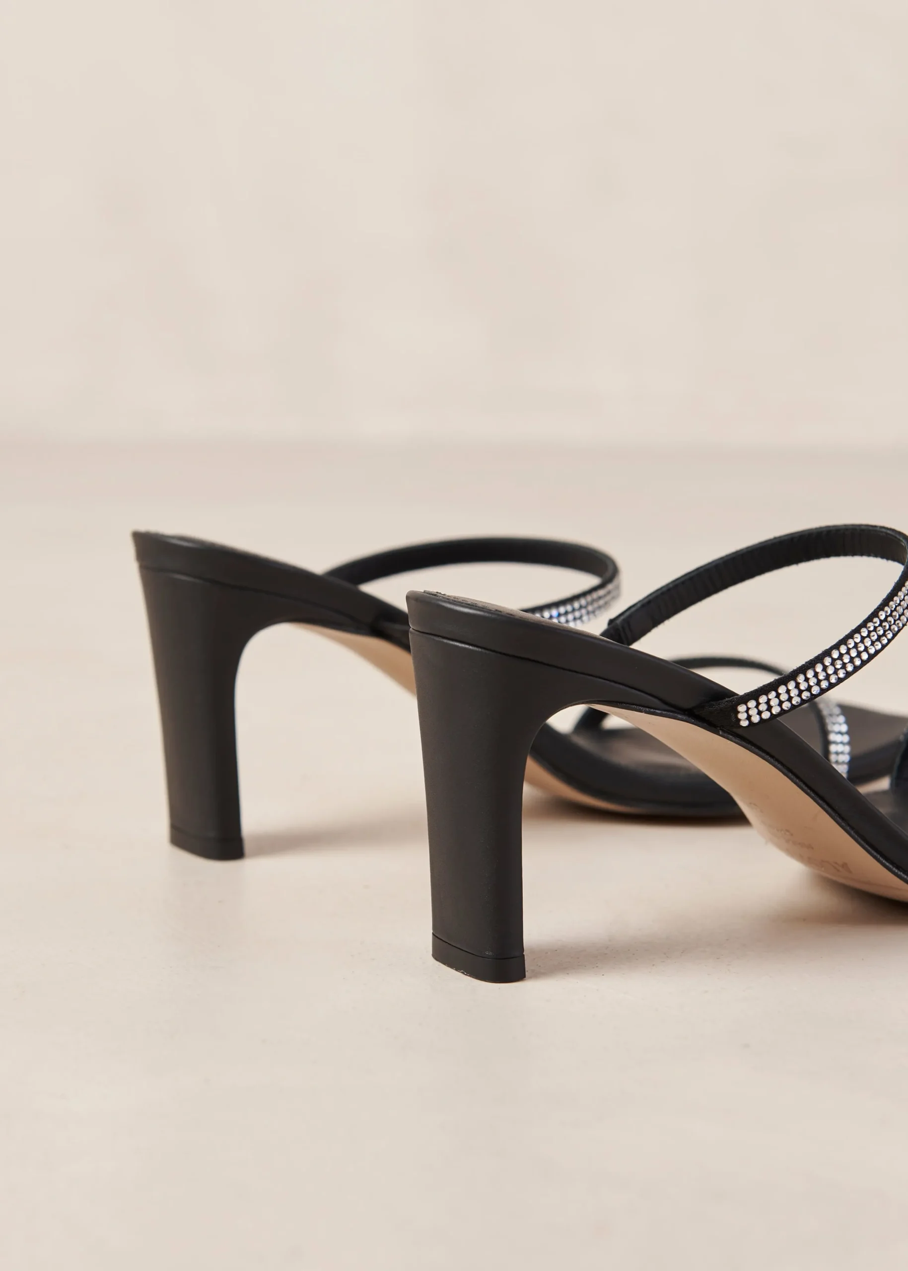 Cannes Glow - Sandalias Negras De Piel Con Cristales