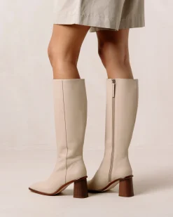 East - Botas Beige De Piel