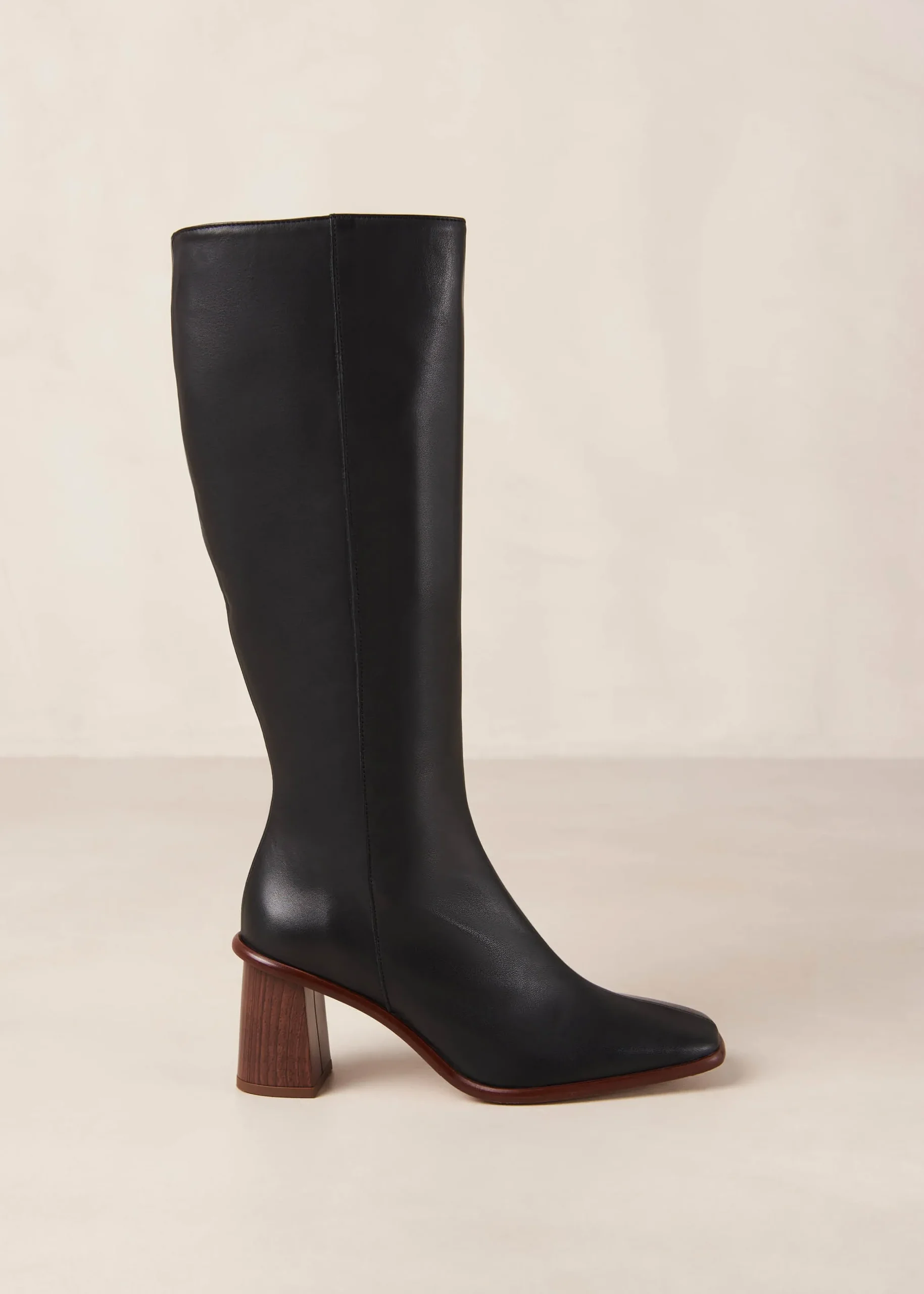 East - Botas Negras De Piel