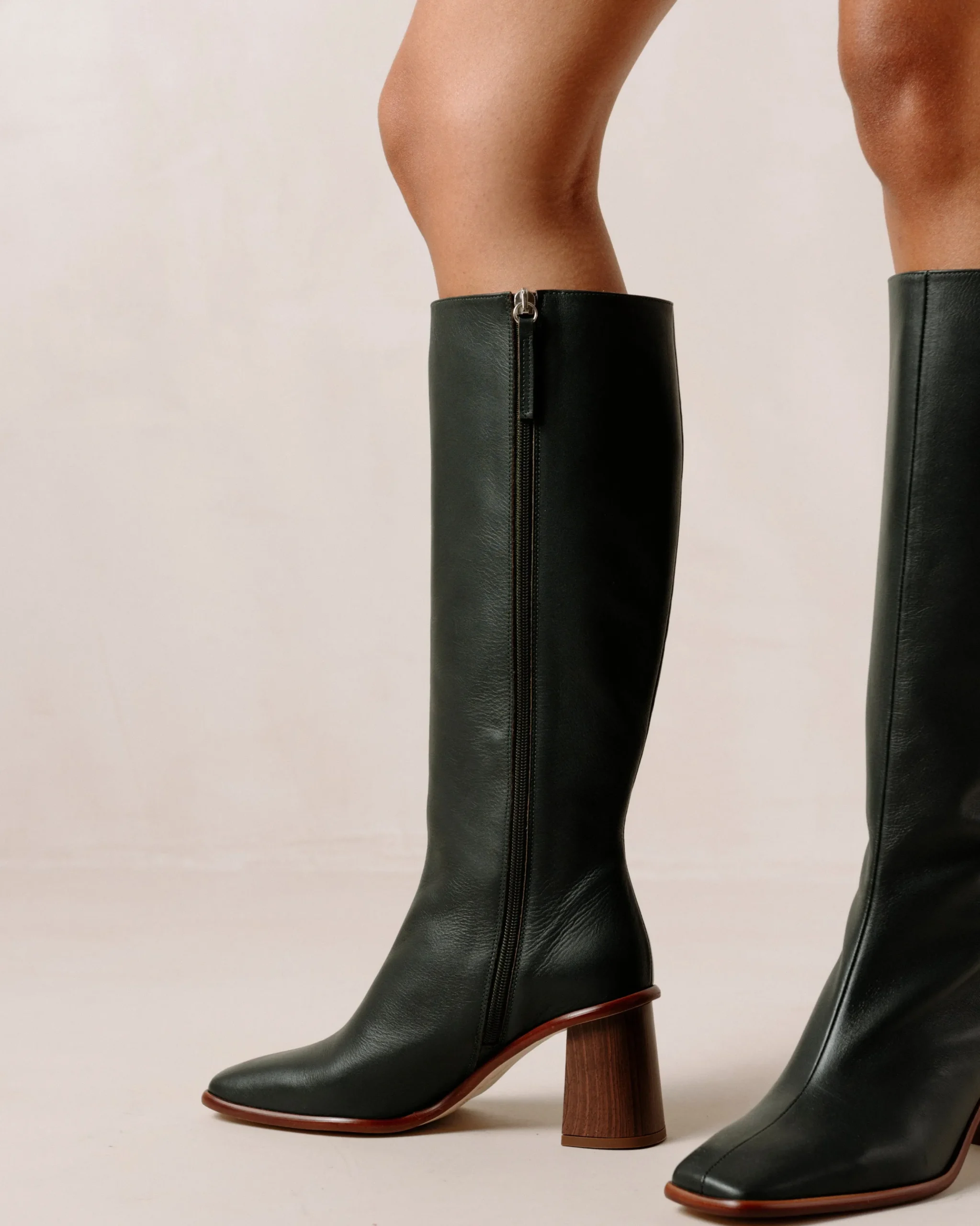 East - Botas Verdes Oscuras De Piel