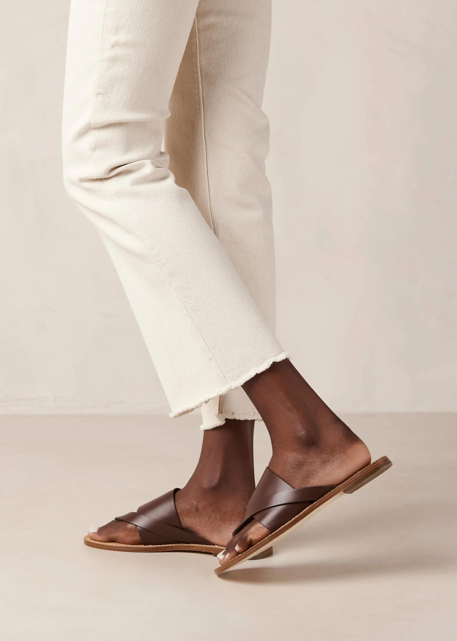 Eugene - Sandalias De Dedo Marrones De Piel