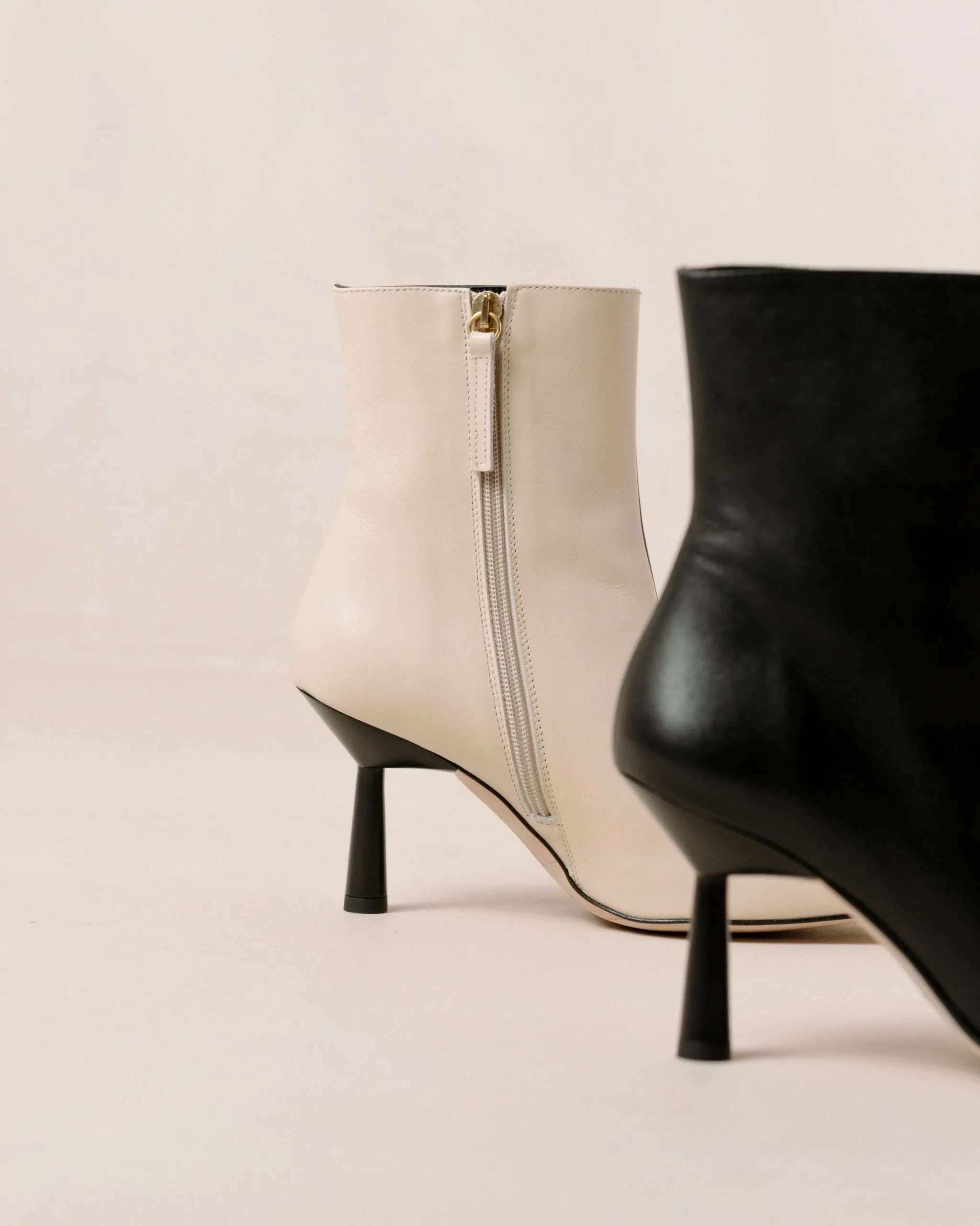 Frappé - Botas Negras Y Blancas De Piel