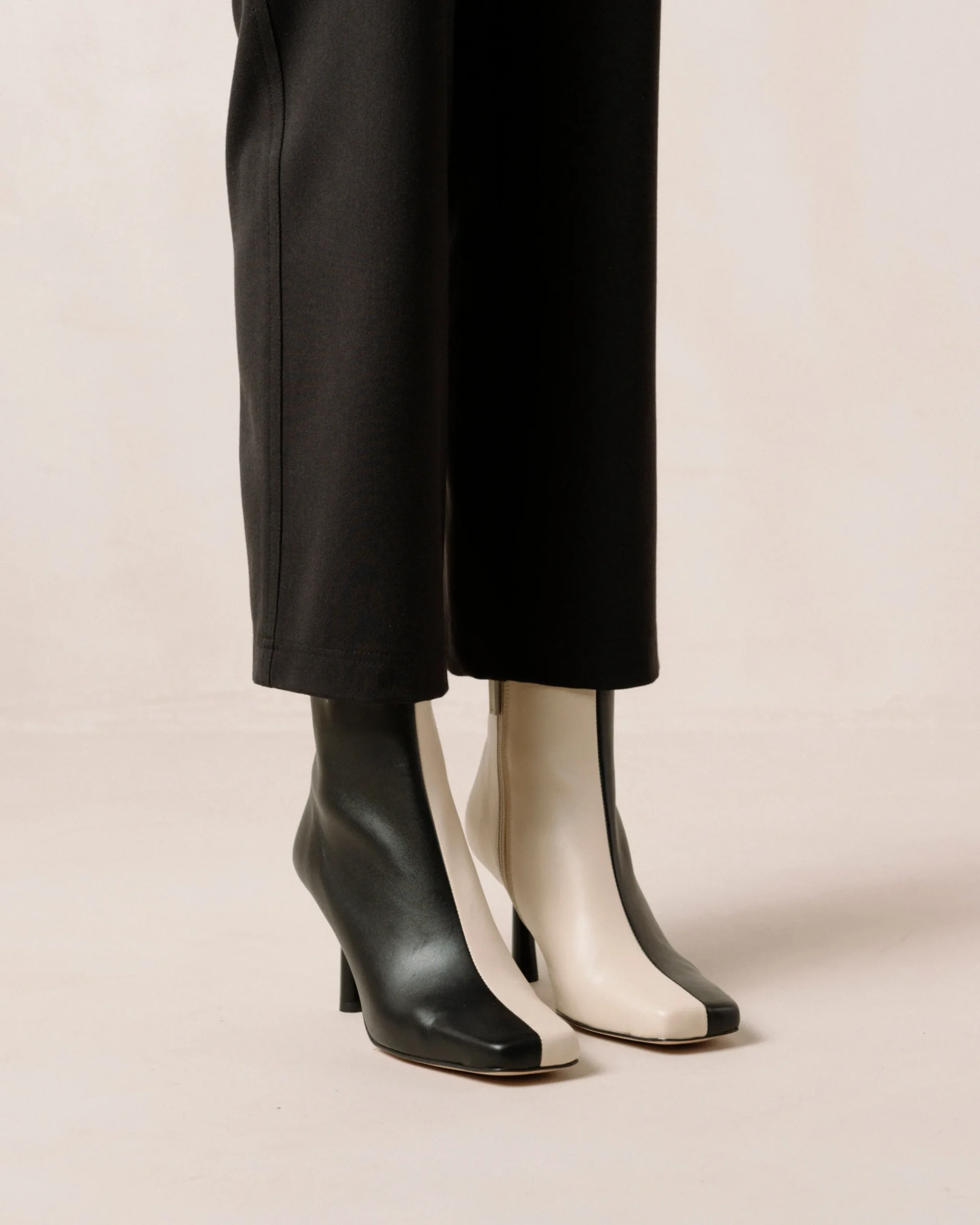 Frappé - Botas Negras Y Blancas De Piel