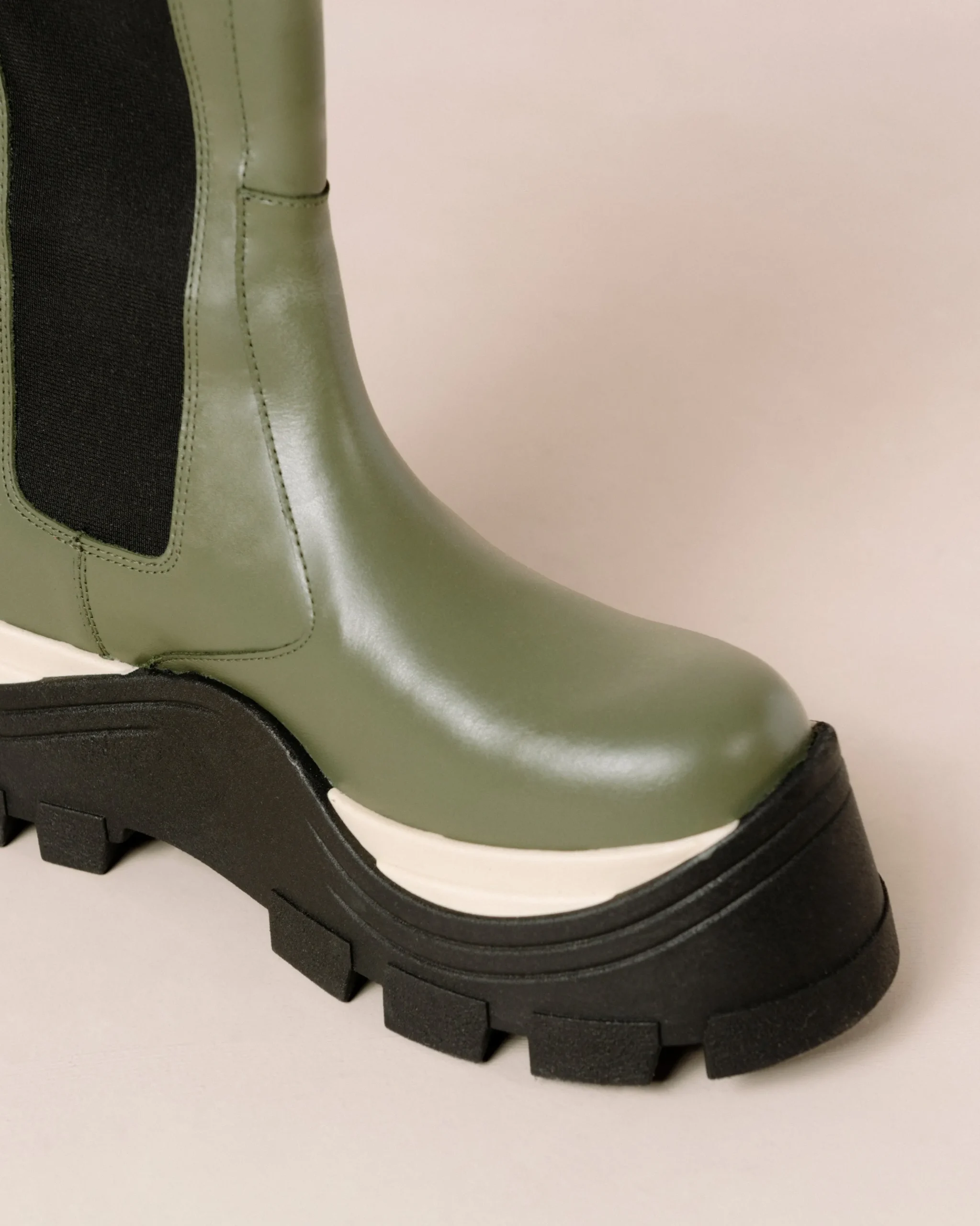 Roxie Chess - Botas Verdes De Piel