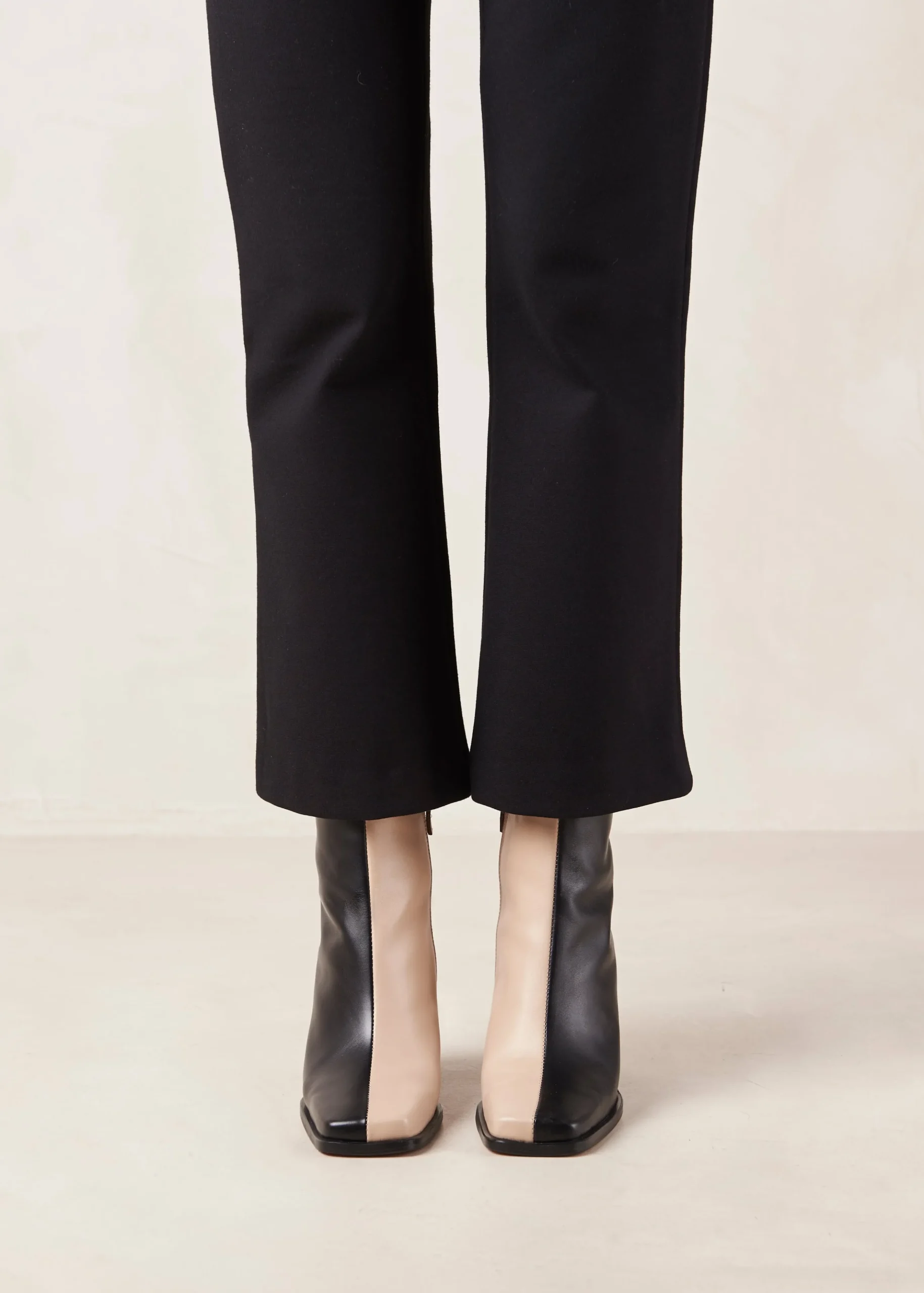 South Bicolor - Botas De Piel Negra Y Beige