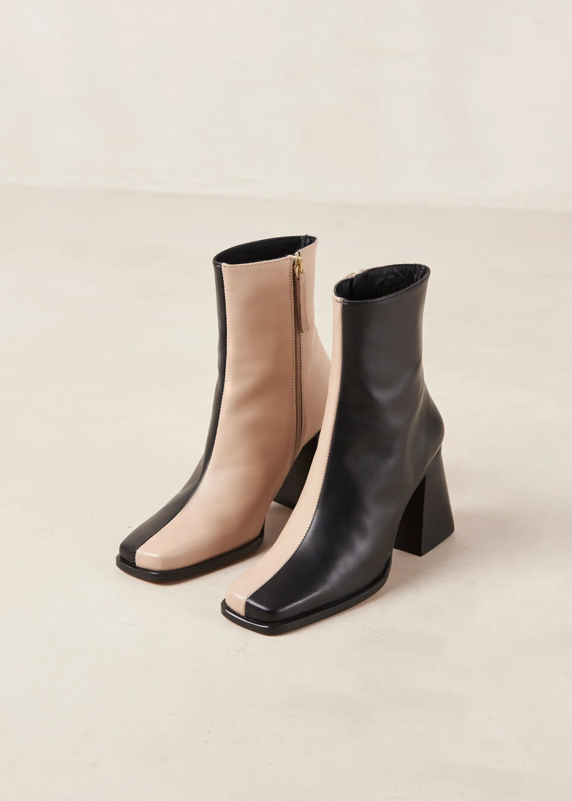 South Bicolor - Botas De Piel Negra Y Beige