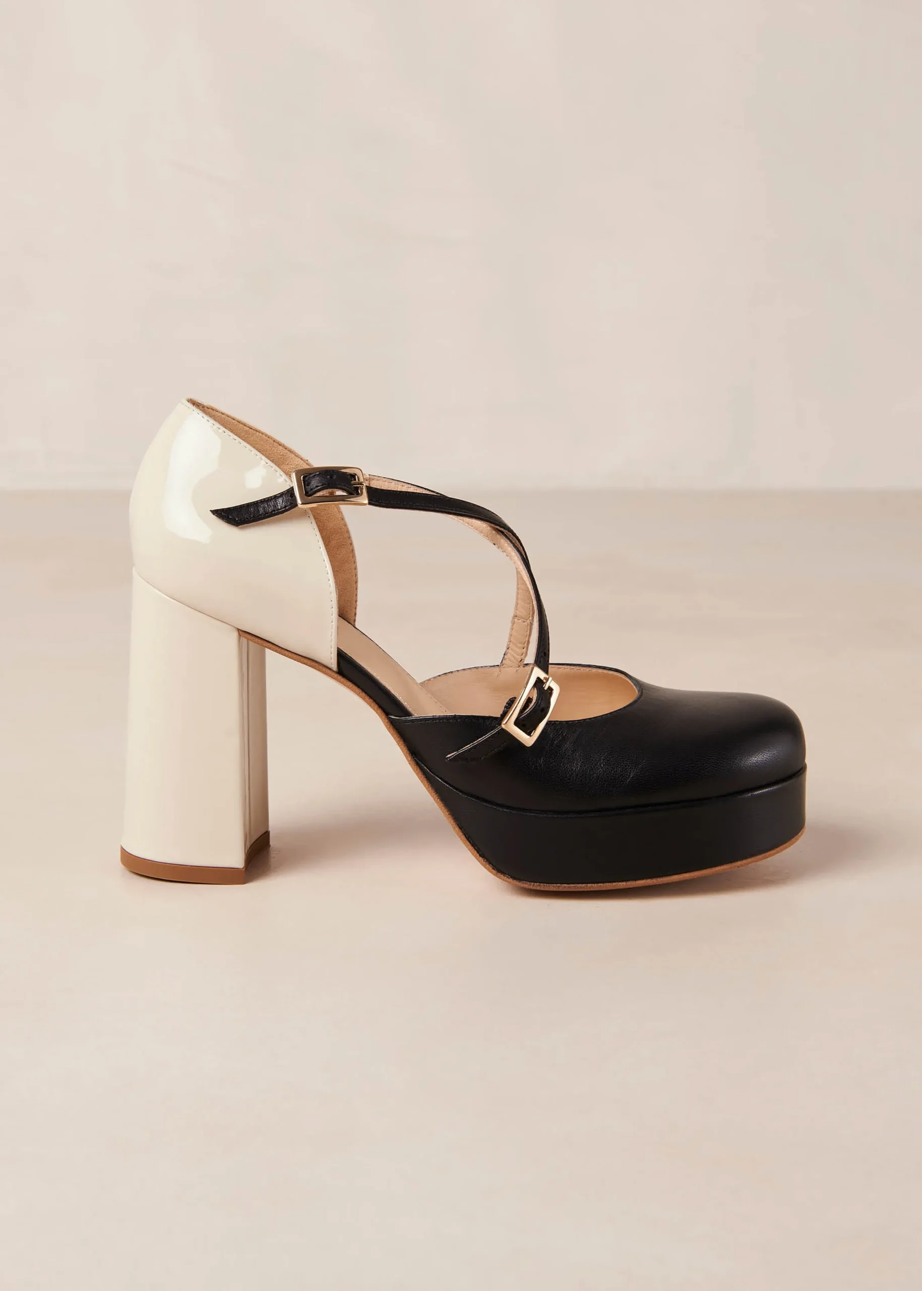 Zapato De Tacón De Lana Bicolor Negro Crema De Cuero