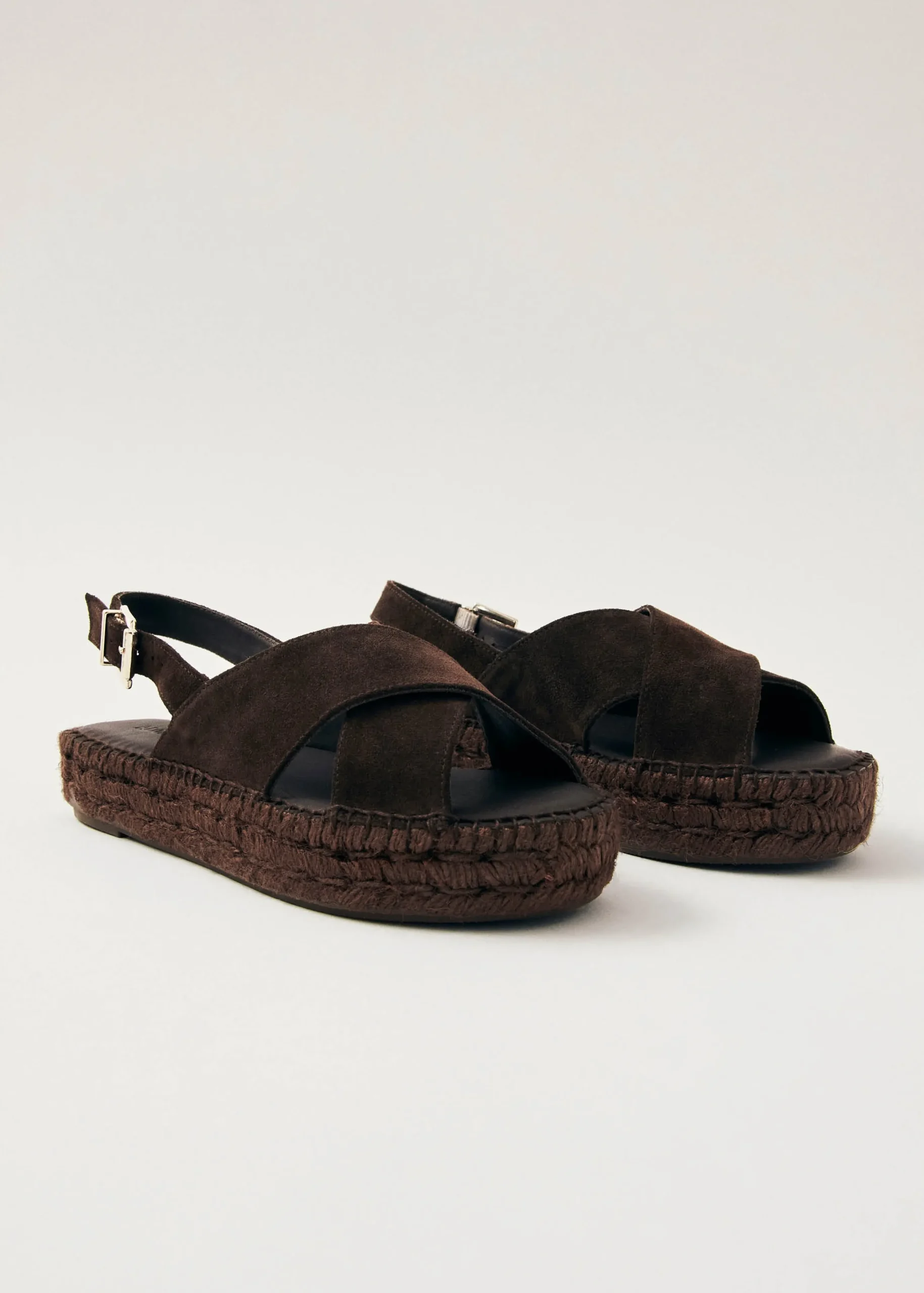 Zapatos De Cuero Marrón Con Esparteña Cruzada De Ante